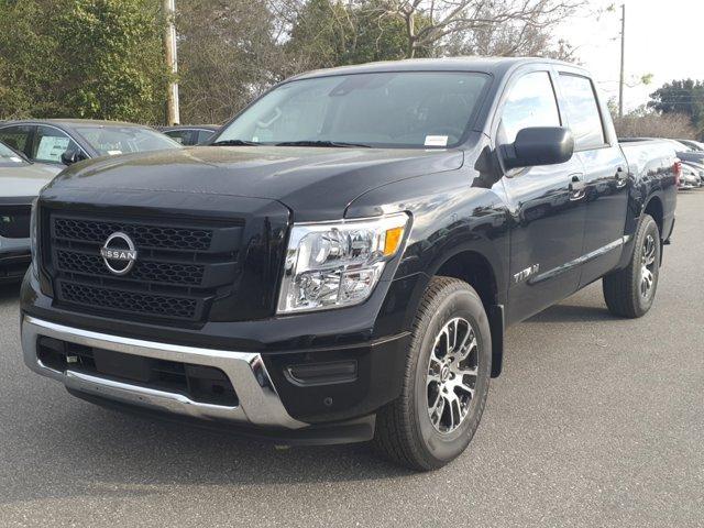 new 2024 Nissan Titan car, priced at $46,015