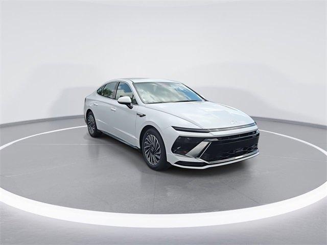 new 2025 Hyundai Sonata Hybrid car, priced at $31,034