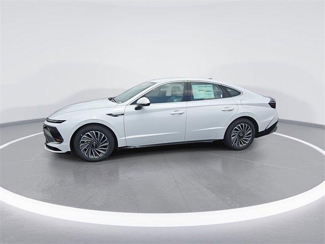 new 2025 Hyundai Sonata Hybrid car, priced at $31,034