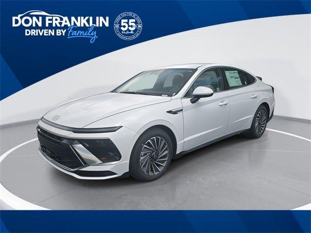 new 2025 Hyundai Sonata Hybrid car, priced at $31,034