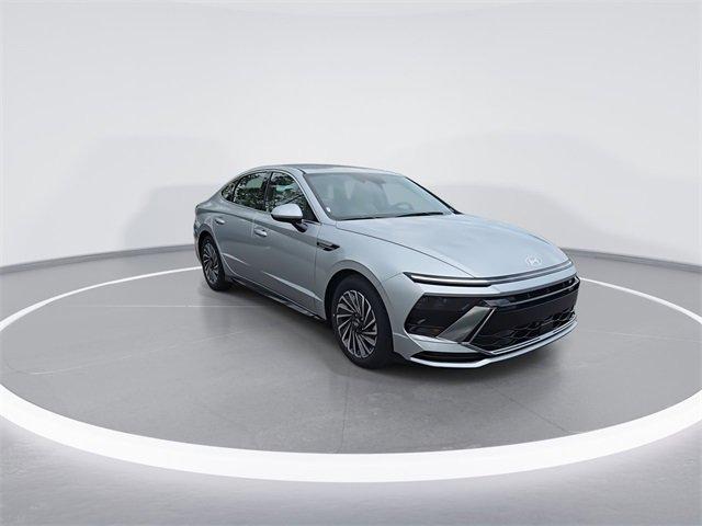 new 2025 Hyundai Sonata Hybrid car, priced at $31,117