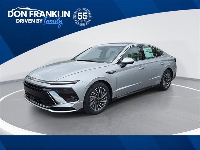 new 2025 Hyundai Sonata Hybrid car, priced at $31,117