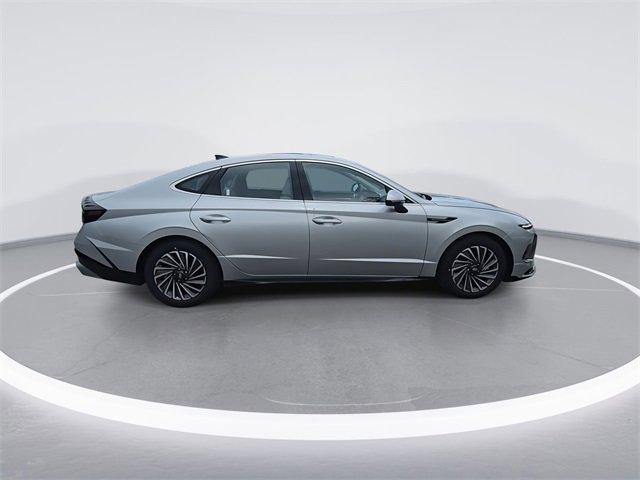 new 2025 Hyundai Sonata Hybrid car, priced at $31,117