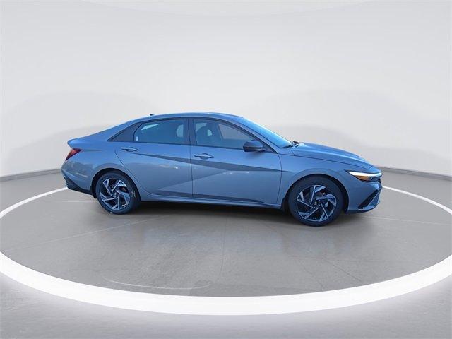 new 2025 Hyundai Elantra car, priced at $23,558