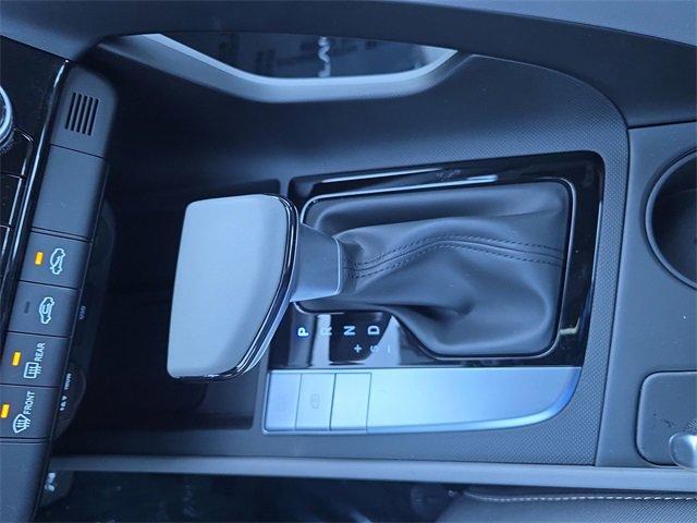 new 2025 Hyundai Elantra car, priced at $23,558
