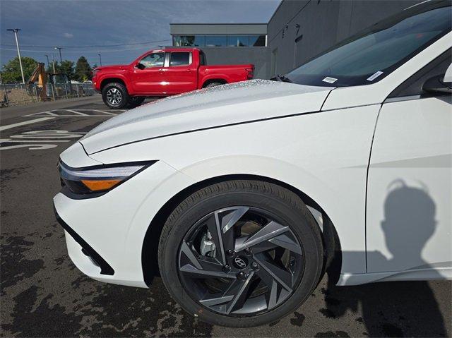 new 2025 Hyundai Elantra car, priced at $25,874