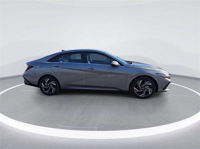 new 2025 Hyundai Elantra car, priced at $27,320