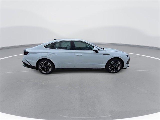 new 2024 Hyundai Sonata car, priced at $32,740