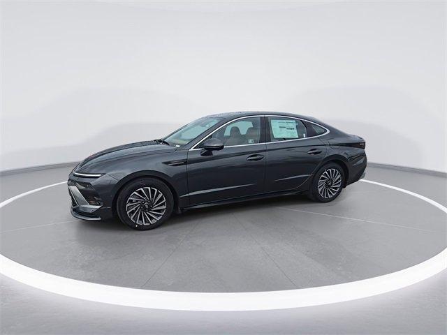 new 2025 Hyundai Sonata Hybrid car, priced at $37,276