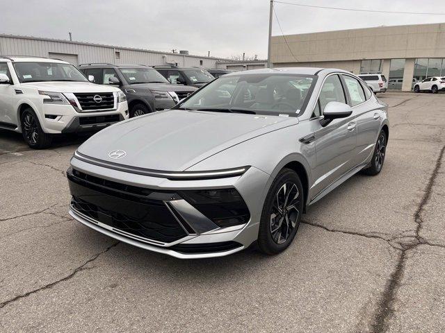 new 2024 Hyundai Sonata car, priced at $30,650