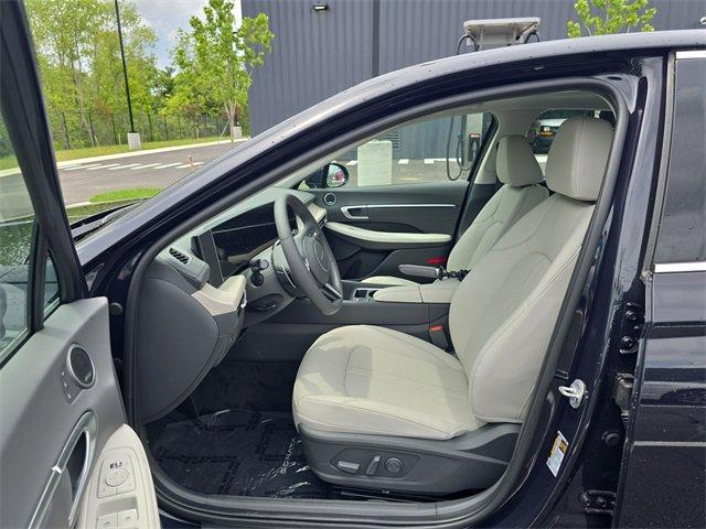 new 2025 Hyundai Sonata Hybrid car, priced at $36,757