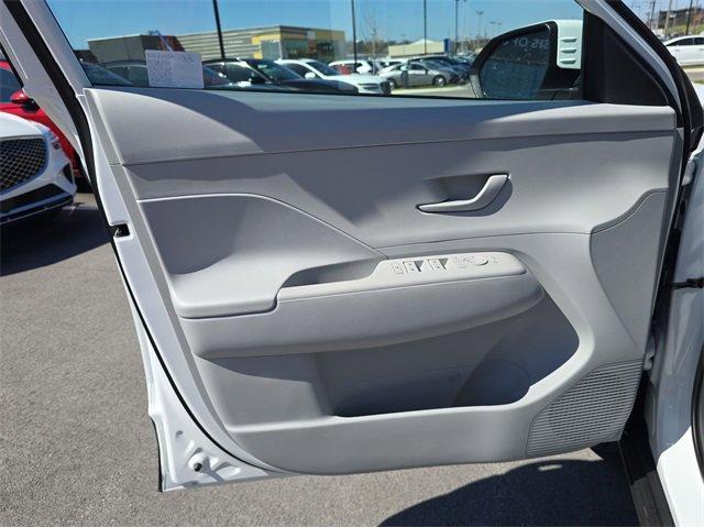 new 2025 Hyundai Kona car, priced at $27,419