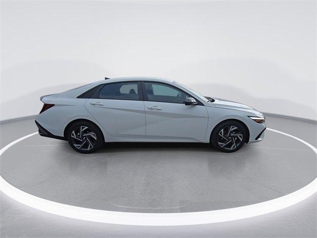 new 2025 Hyundai Elantra car, priced at $23,218