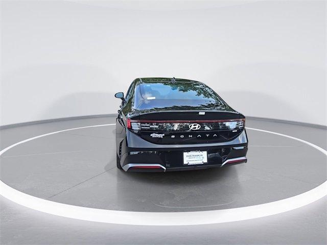 new 2025 Hyundai Sonata Hybrid car, priced at $30,549