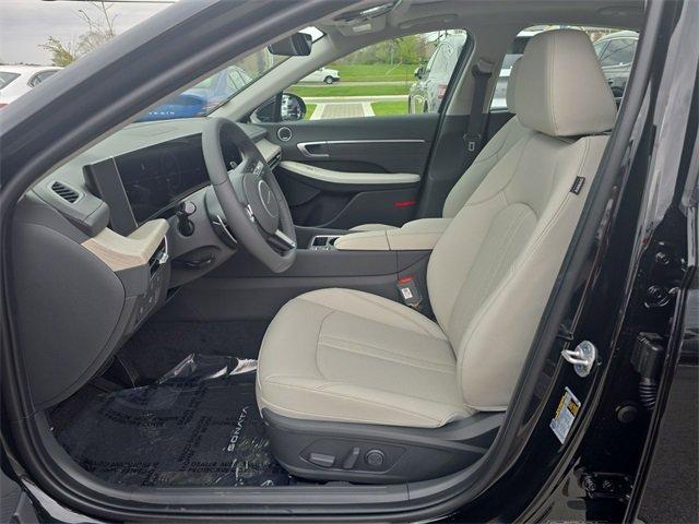 new 2025 Hyundai Sonata Hybrid car, priced at $37,339