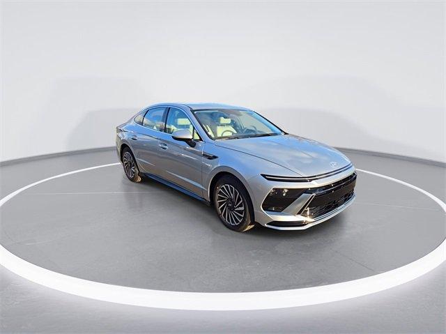 new 2025 Hyundai Sonata Hybrid car, priced at $31,656