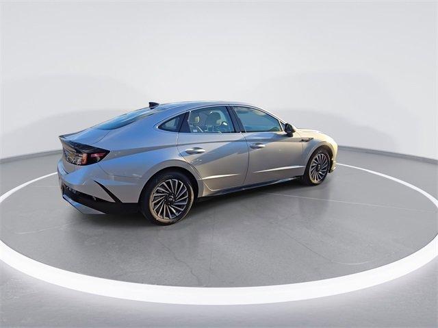 new 2025 Hyundai Sonata Hybrid car, priced at $31,656