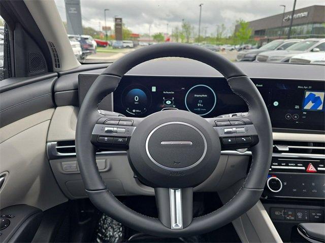 new 2025 Hyundai Tucson car, priced at $33,180