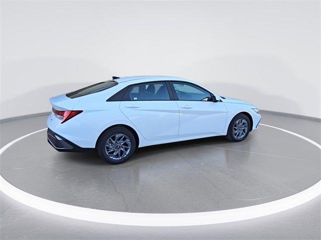 new 2025 Hyundai Elantra HEV car, priced at $25,466