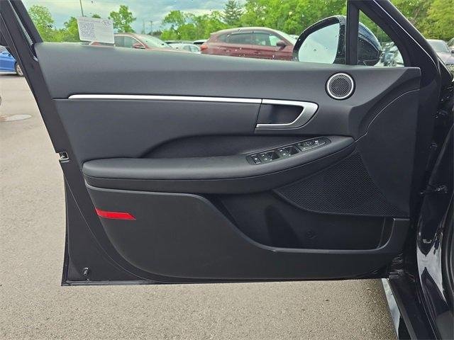 new 2025 Hyundai Sonata Hybrid car, priced at $31,078