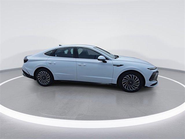 new 2025 Hyundai Sonata Hybrid car, priced at $31,668