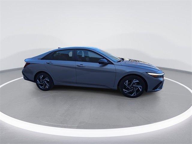 new 2025 Hyundai Elantra car, priced at $22,879