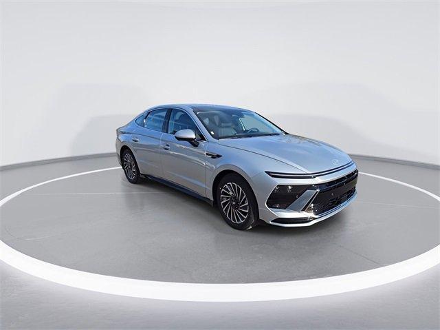 new 2025 Hyundai Sonata Hybrid car, priced at $37,082