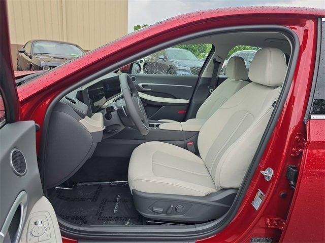 new 2025 Hyundai Sonata Hybrid car, priced at $31,034