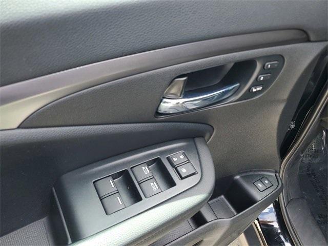 used 2022 Honda Pilot car, priced at $28,597