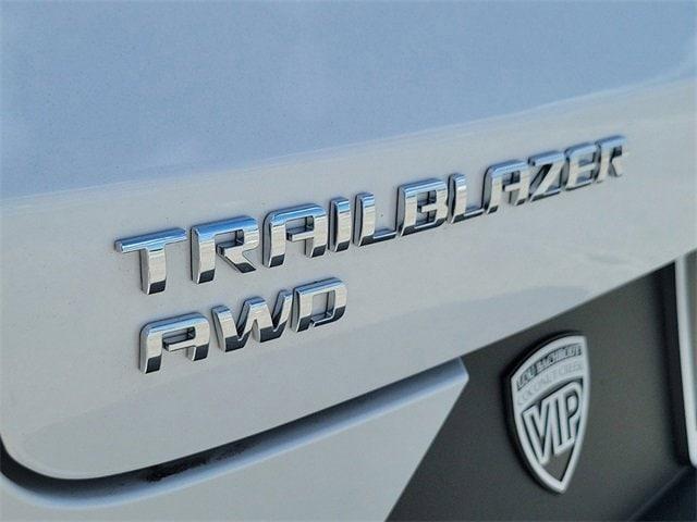 new 2025 Chevrolet TrailBlazer car, priced at $27,737