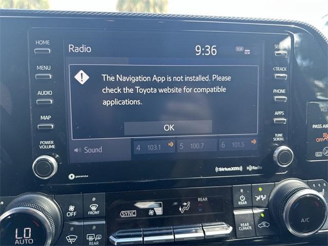 used 2022 Toyota Highlander car, priced at $31,997