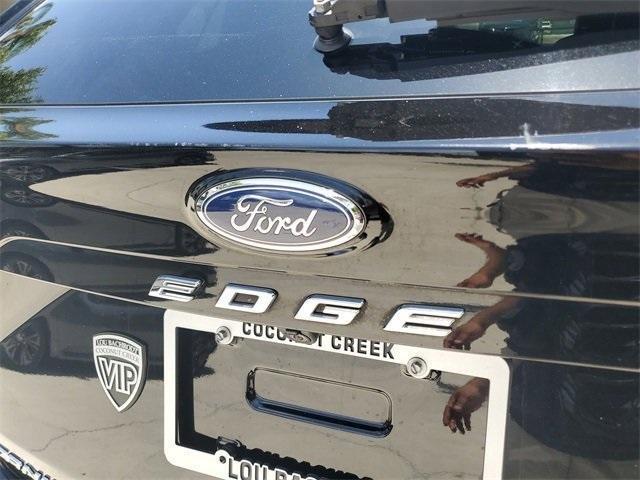 used 2022 Ford Edge car, priced at $18,999
