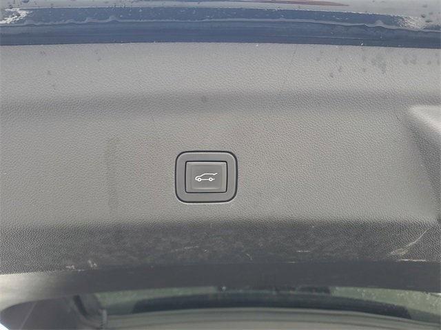 used 2023 GMC Yukon XL car