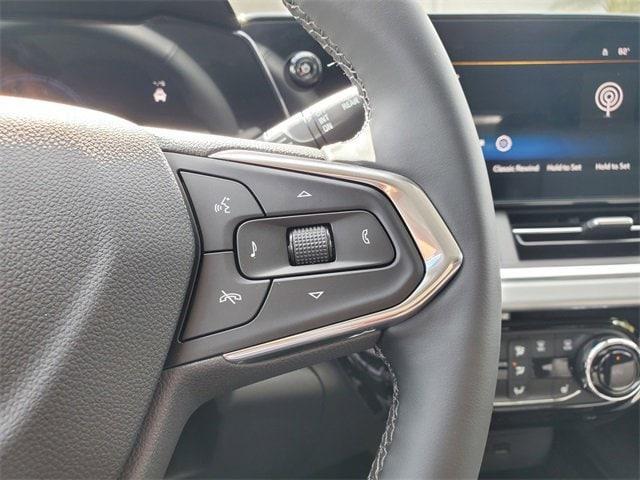 new 2025 Chevrolet Trax car, priced at $23,550