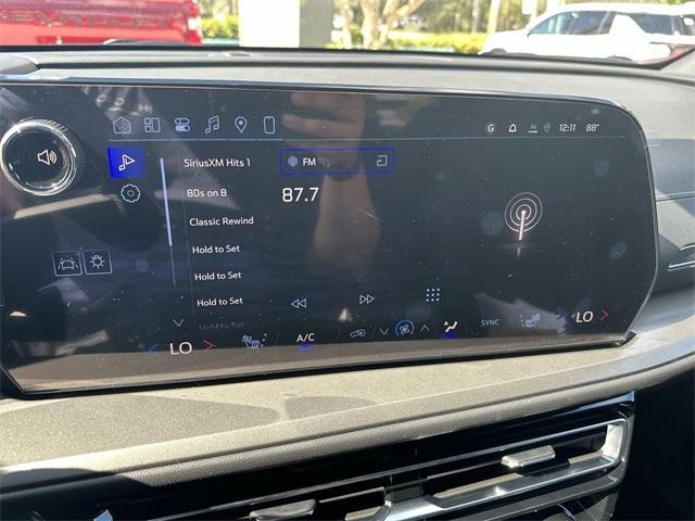 new 2026 Chevrolet Traverse car, priced at $38,190