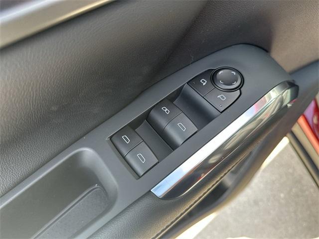 new 2026 Chevrolet Traverse car, priced at $38,190