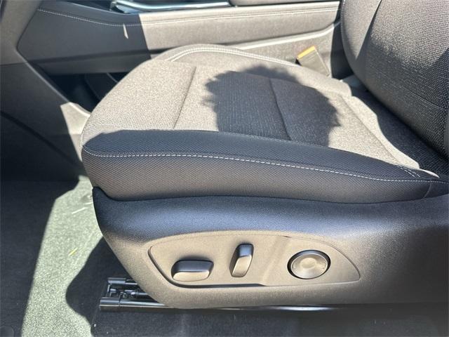 new 2026 Chevrolet Traverse car, priced at $38,190