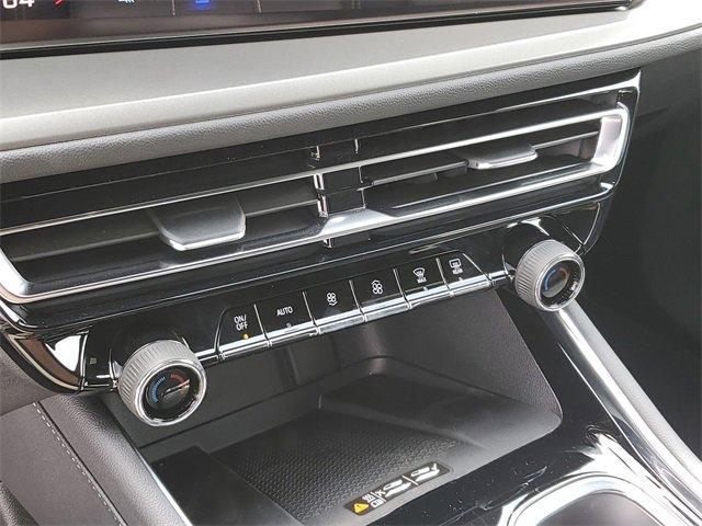 new 2025 Chevrolet Traverse car, priced at $41,969