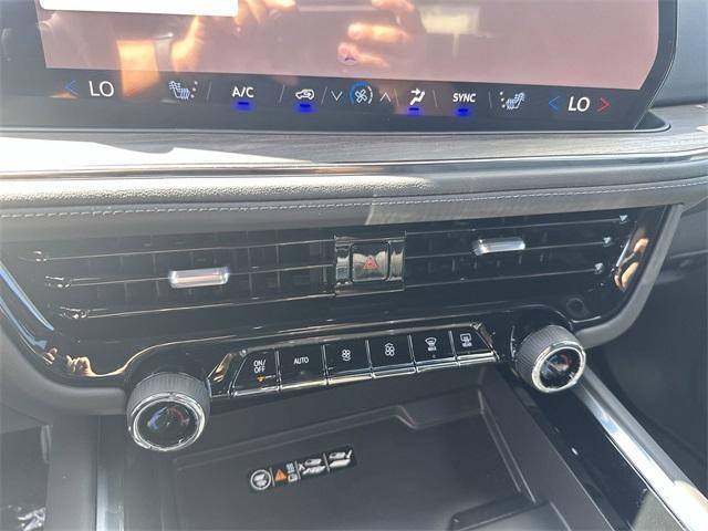 new 2026 Chevrolet Suburban car, priced at $70,379