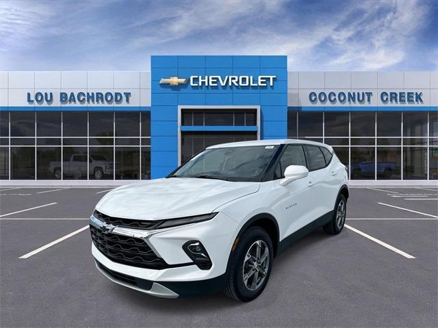 new 2025 Chevrolet Blazer car, priced at $32,910