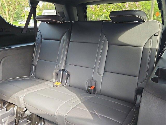 new 2025 Chevrolet Suburban car, priced at $75,469
