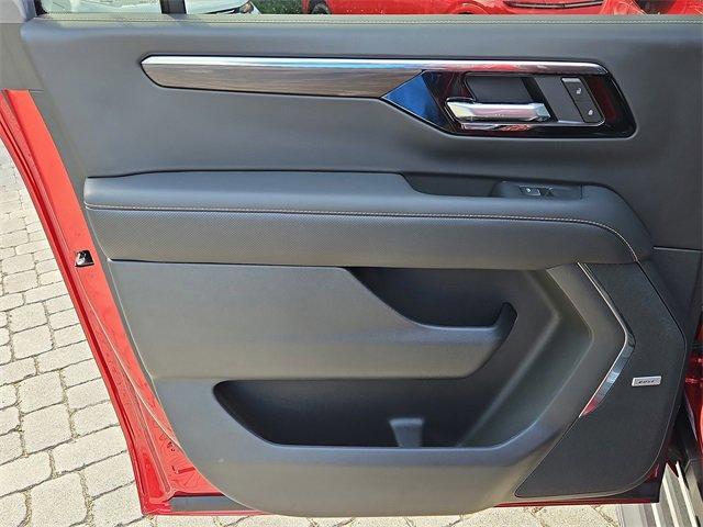 new 2025 Chevrolet Suburban car, priced at $75,469