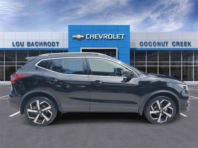 used 2021 Nissan Rogue Sport car, priced at $18,999