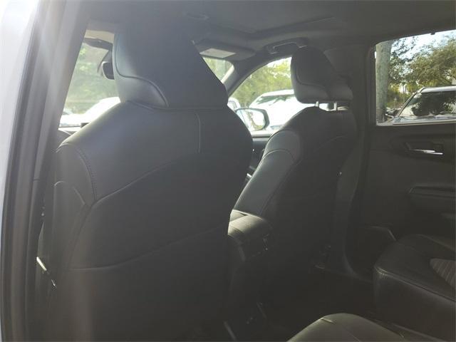 used 2022 Toyota Highlander car, priced at $33,799