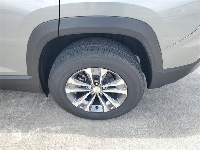new 2026 Chevrolet Equinox car, priced at $28,382