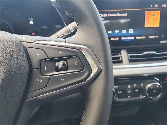 new 2025 Chevrolet Trax car, priced at $24,067