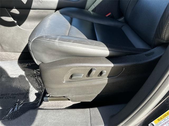 used 2023 Cadillac XT4 car, priced at $20,897