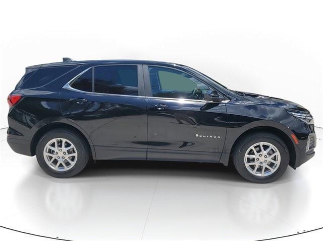 used 2022 Chevrolet Equinox car, priced at $21,493