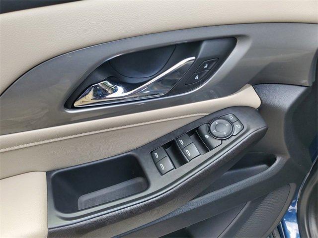 used 2023 Chevrolet Traverse car, priced at $20,251
