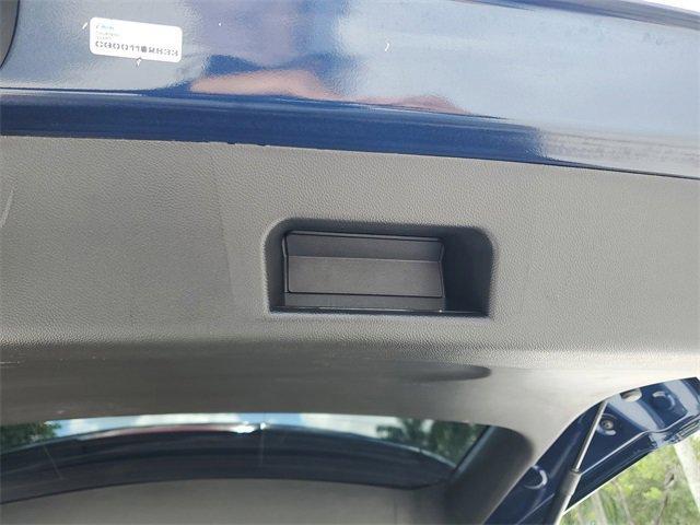used 2023 Chevrolet Traverse car, priced at $20,251